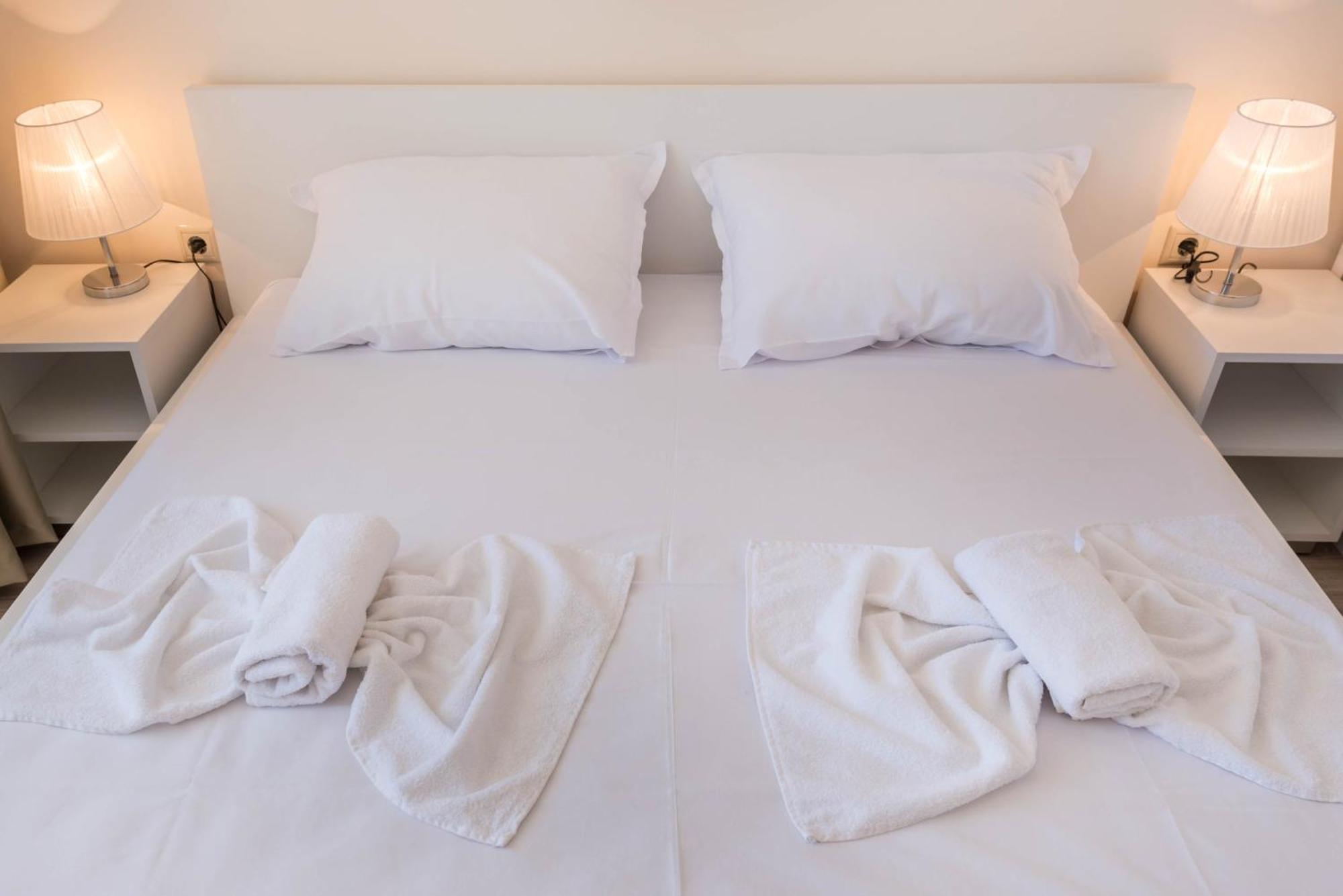 Blue Lagoon Seafront Apartments ヴァルナ エクステリア 写真